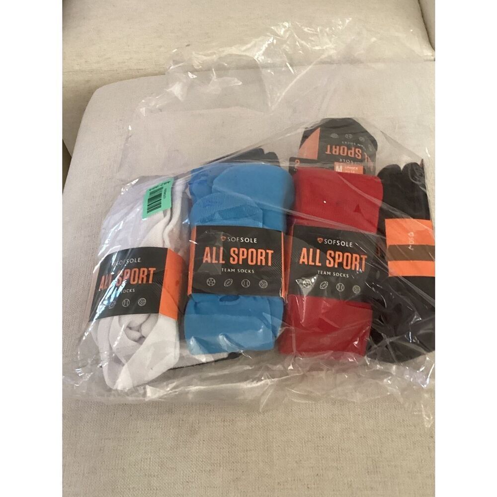 SOF SOUL ALL SPORT TEAM SOCKS. 6 Pairs, misc colors, 4 Mediums, 3 large, NWT